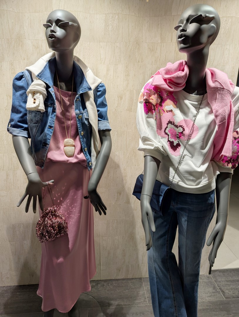 Etalage, collectie lente zomer, februari 2025