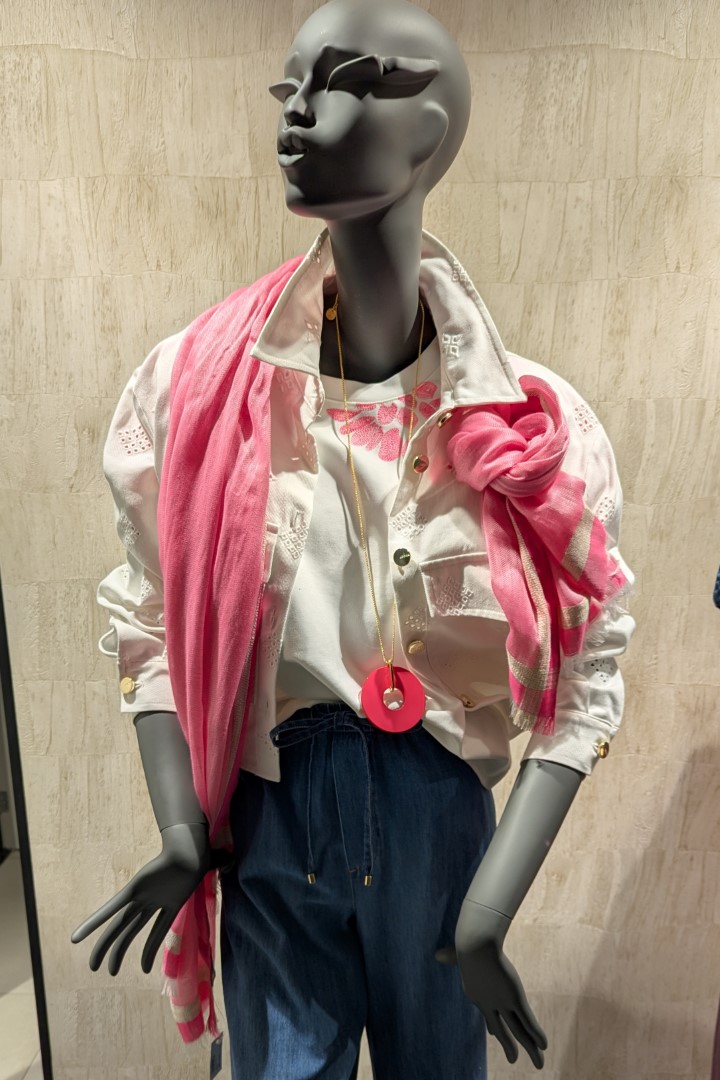 Etalage, collectie lente zomer, februari 2025