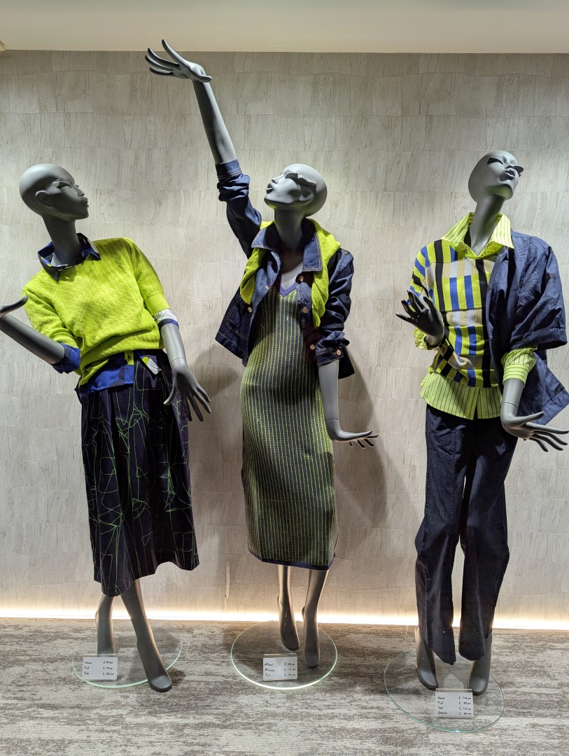 Etalage, collectie lente zomer, februari 2025