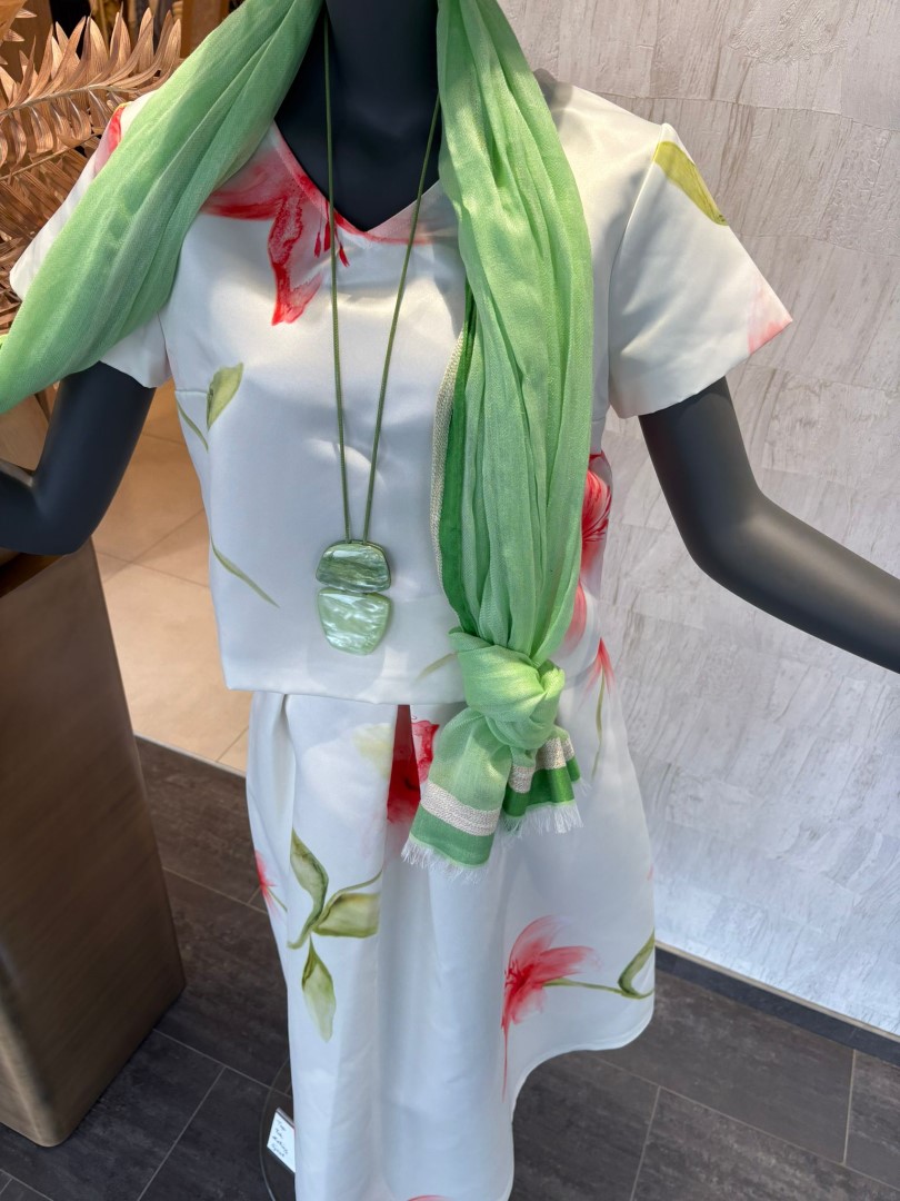 Etalage, collectie lente zomer, februari 2025