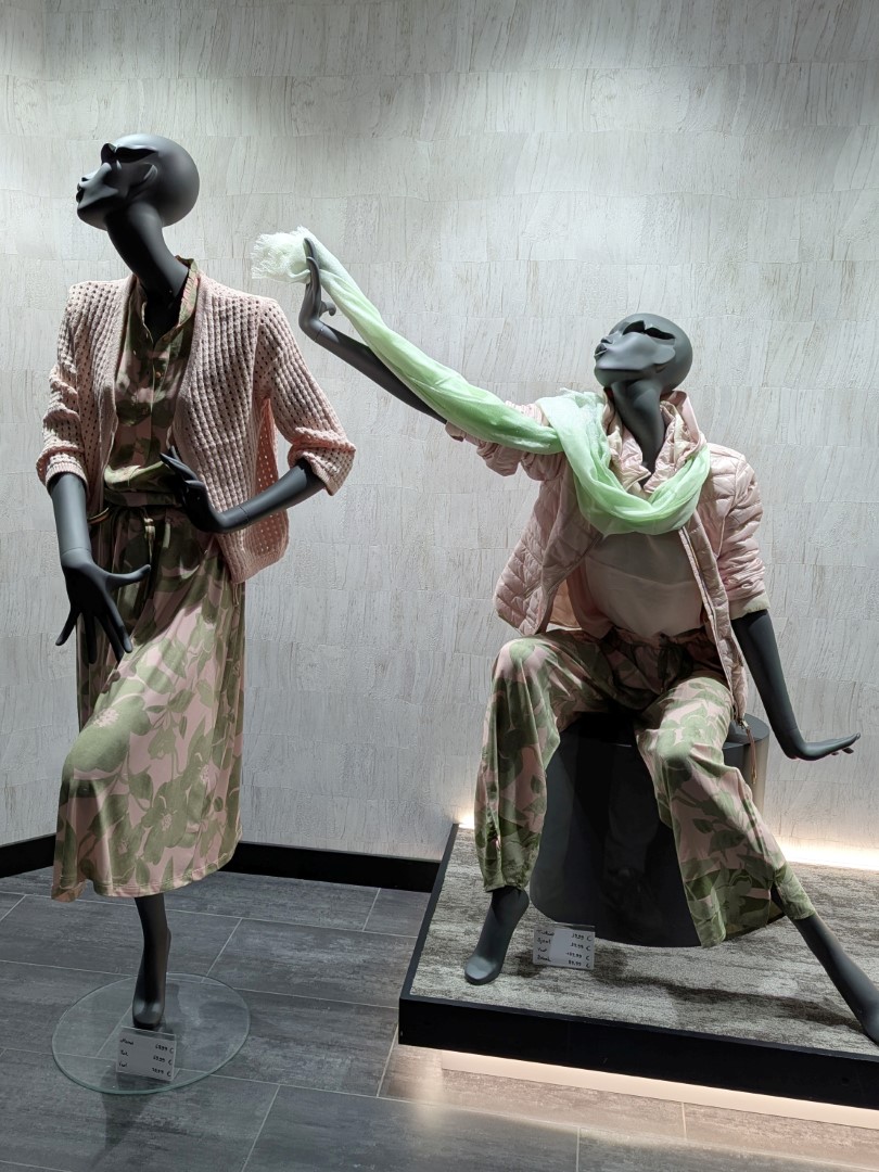 Etalage, collectie lente zomer 2025