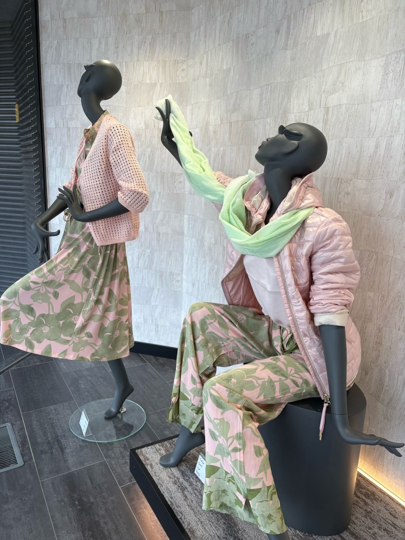 Etalage, collectie lente zomer 2025
